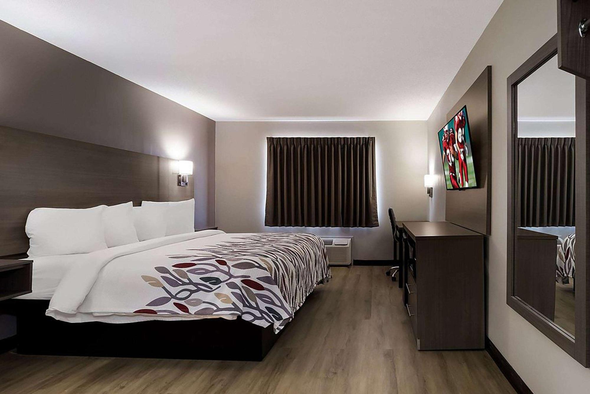 Super 8 By Wyndham Marston Exterior foto